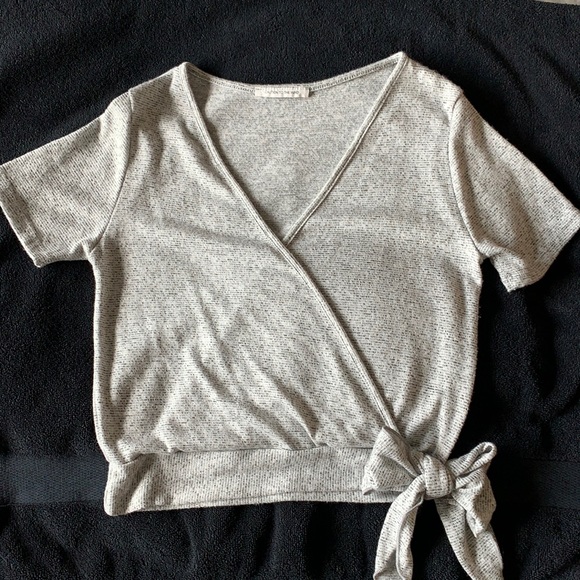 Cute soft crop SMALL crop top - Picture 1 of 4
